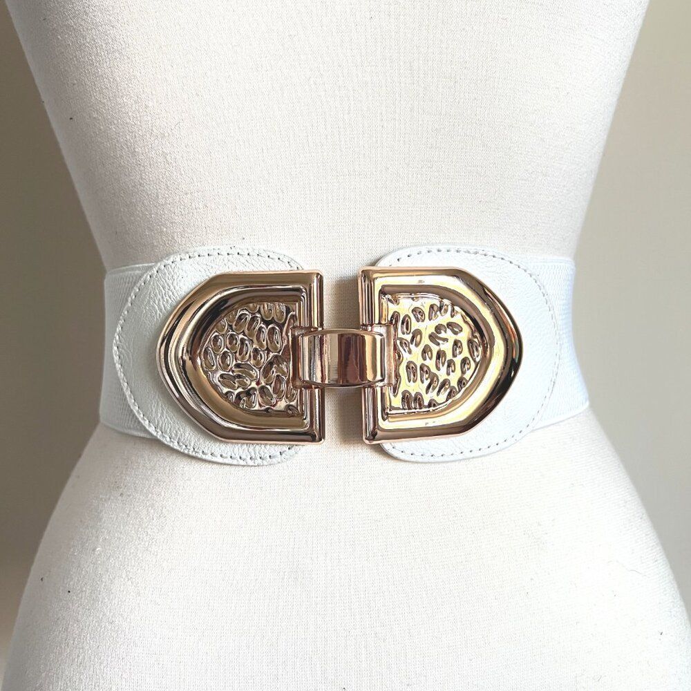 Wide White Stretch Belt with Gold Buckle – Statement Waist Cincher Accessories